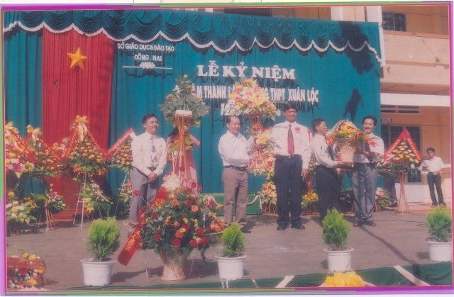 Cựu học sinh Xuân Lộc