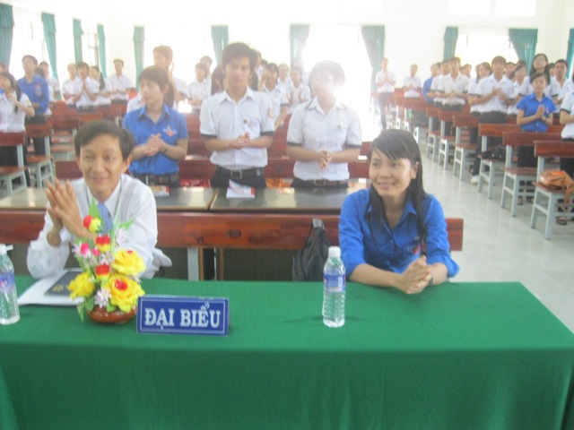 Đại hội đoàn trường năm 2012-2013 - dhdoan2012-6