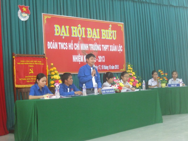 Đại hội đoàn trường năm 2012-2013 - dhdoan2012-8