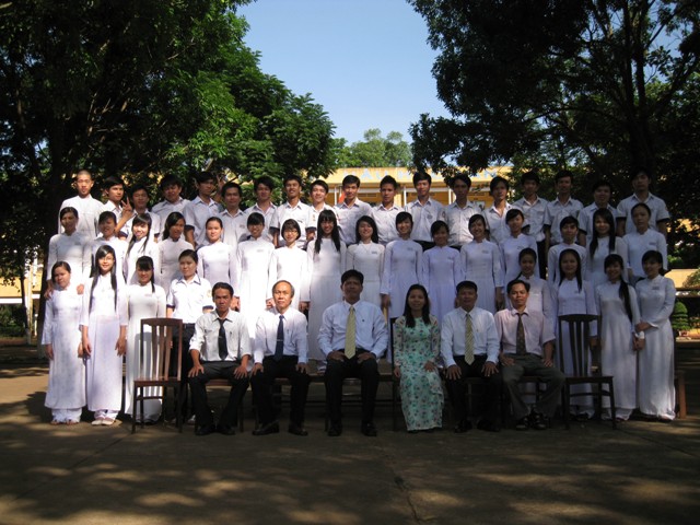 Hình kỷ niệm ra trường cho khối B &#40;2008 - 2011&#41; - img_1888