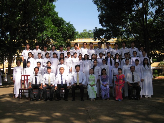 Hình kỷ niệm ra trường cho khối B &#40;2008 - 2011&#41; - img_1889
