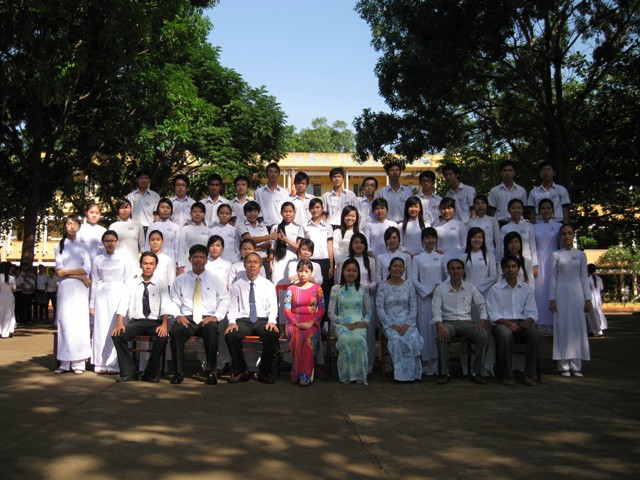 Hình kỷ niệm ra trường cho khối B &#40;2008 - 2011&#41; - img_1892