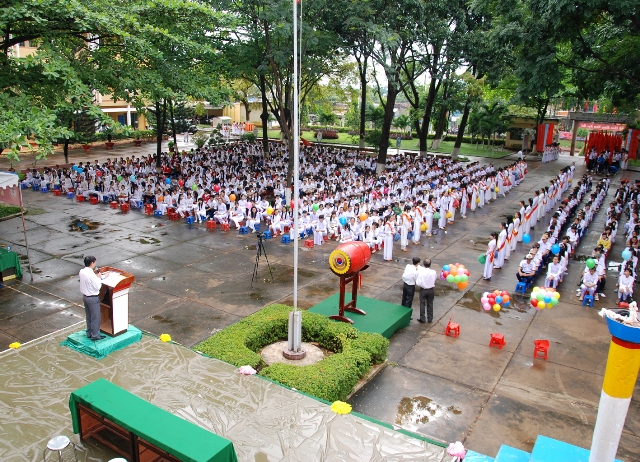 Khai giảng năm học 2012-2013