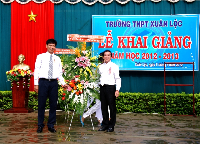 Khai giảng năm học 2012-2013 - kg04