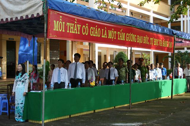 Khai giảng năm học 2014 - 2015 - Ảnh 12
