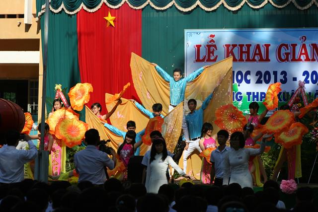 Khai giảng năm học 2014 - 2015 - Ảnh 21