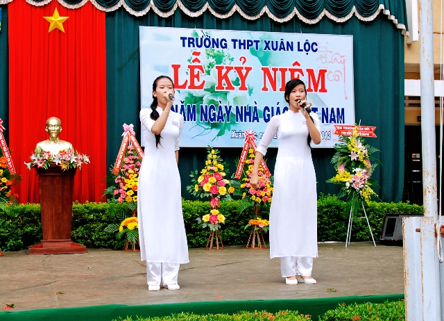 Kỷ niệm 30 năm ngày nhà giáo Việt Nam 20&#x002F;11&#x002F;2012 - Ảnh 28