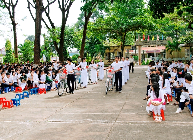 Kỷ niệm 30 năm ngày nhà giáo Việt Nam 20&#x002F;11&#x002F;2012 - Ảnh 30
