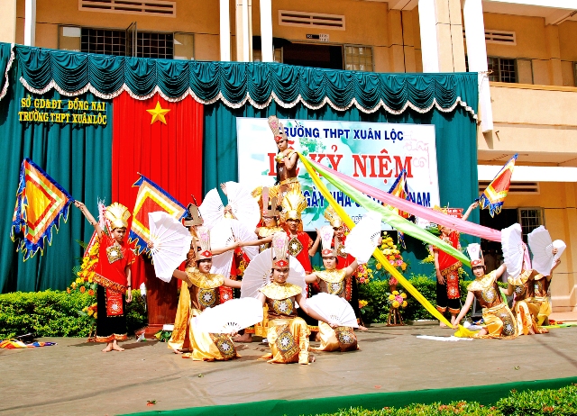 Kỷ niệm 30 năm ngày nhà giáo Việt Nam 20&#x002F;11&#x002F;2012 - Ảnh 41