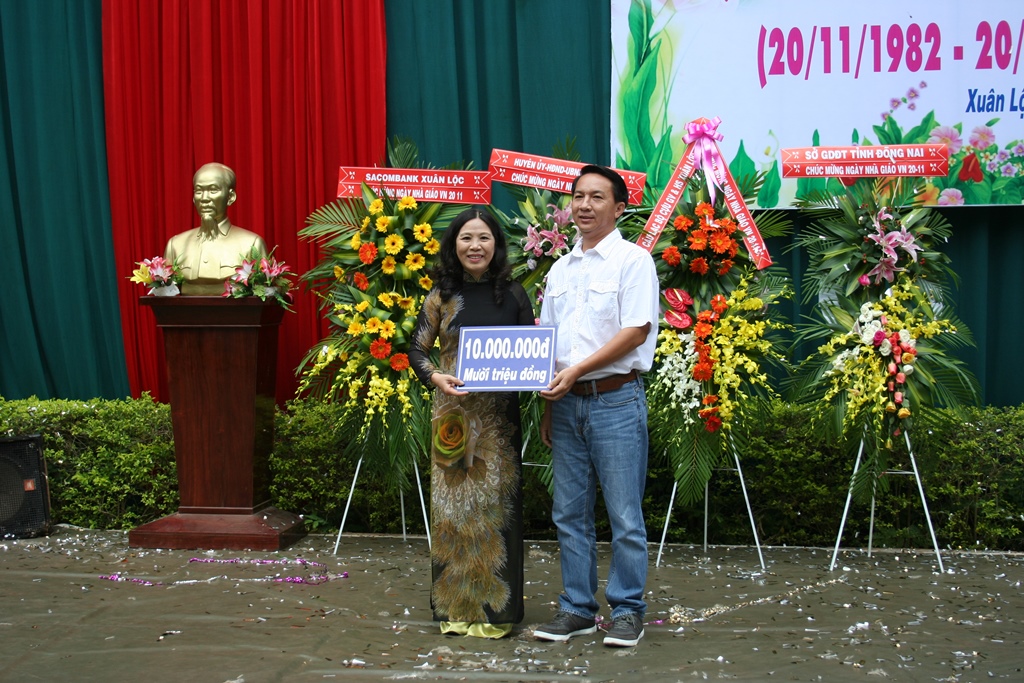Lễ 20&#x002F;11&#x002F;2013 - Ảnh 27