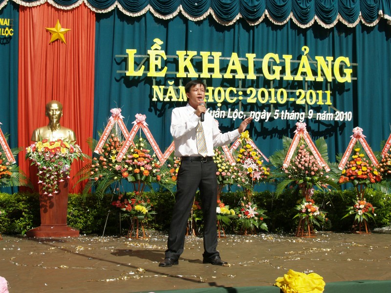 Lễ khai giảng 2010-2011 - Ảnh 27