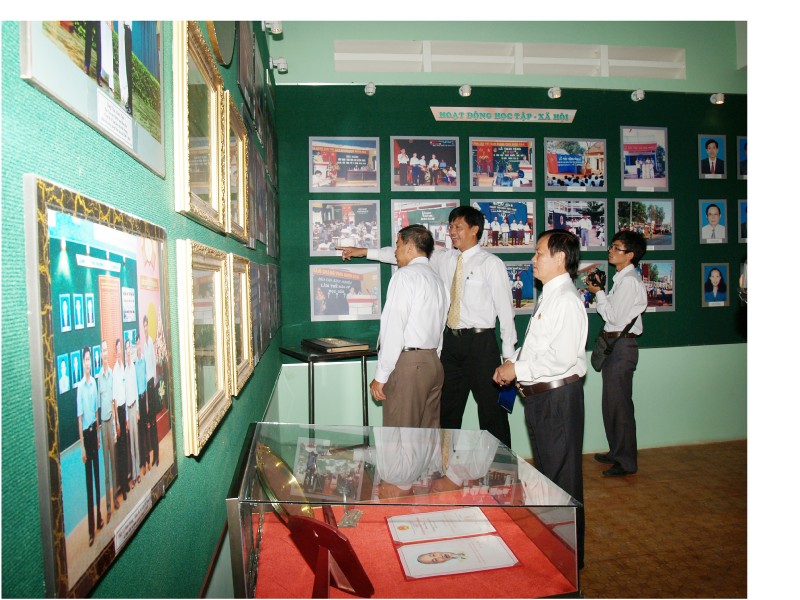 Lễ khai giảng 2010-2011 - Ảnh 29