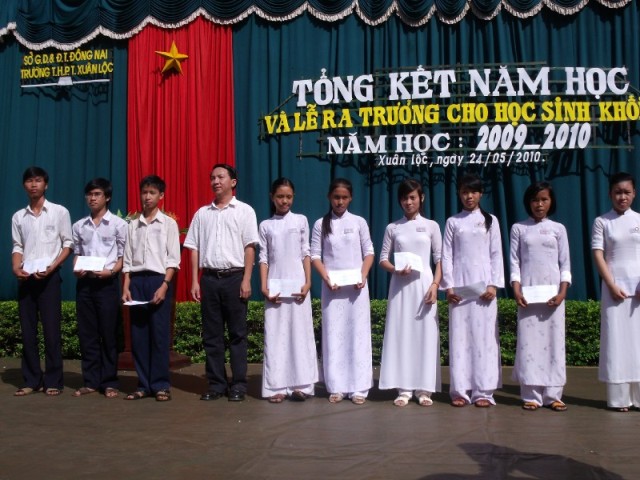 Lễ tổng kết năm học 09 - 10 - tk-09-10 (3)