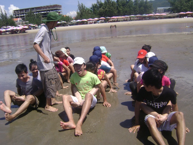 Thăm quan giã ngoại đợt 1 năm học 2012-2013 - gn4