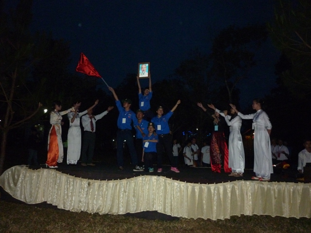 Tham quan về nguồn 2012 - ve nguon - Dambri (12)