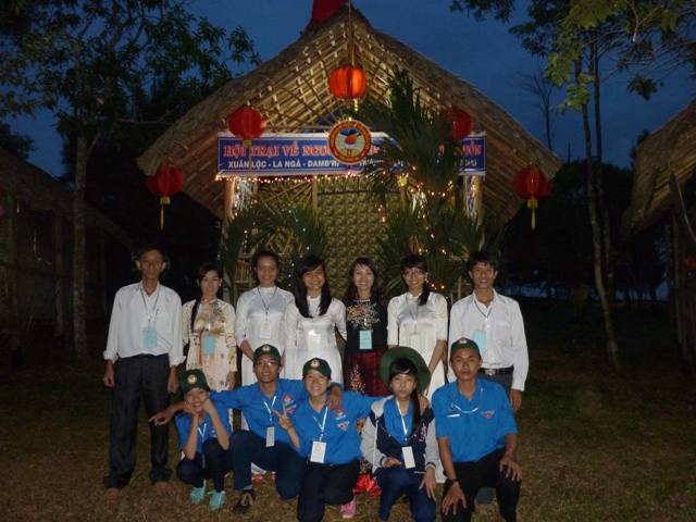 Tham quan về nguồn 2012 - ve nguon - Dambri (13)