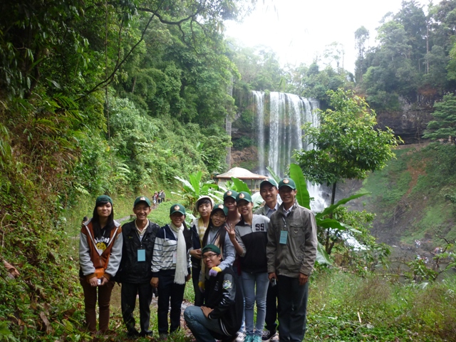 Tham quan về nguồn 2012 - ve nguon - Dambri (14)