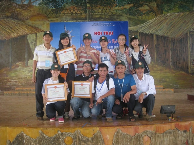 Tham quan về nguồn 2012 - ve nguon - Dambri (2)
