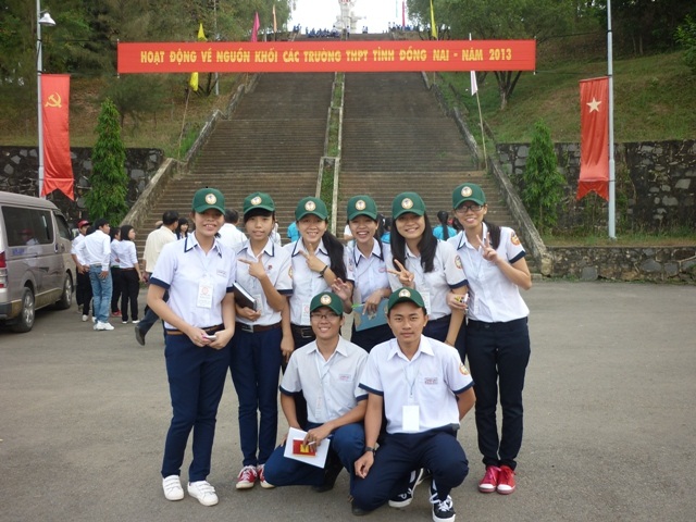 Tham quan về nguồn 2012 - ve nguon - Dambri (4)