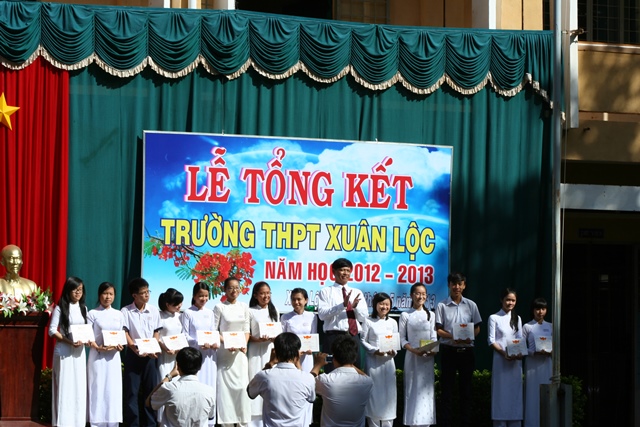 Tổng kết năm học 2012 - 2013 - Tongket20122013 (6)