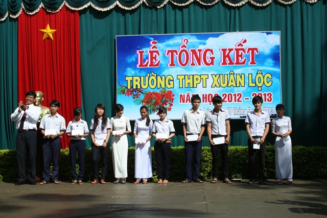 Tổng kết năm học 2012 - 2013 - Tongket20122013 (9)